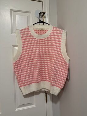 Lizard Thicket Pink and Cream Textured Knit V-Neck Sweater Vest